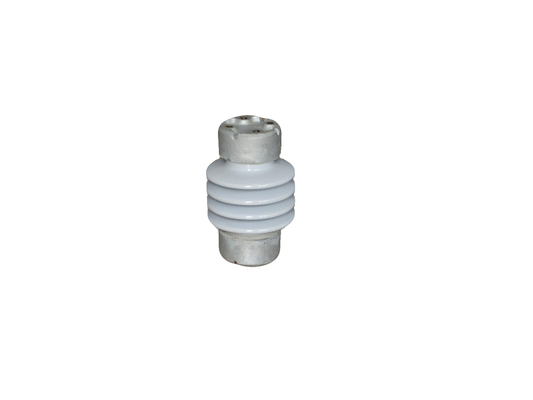 হালকা ধূসর 8.9kN 45kV সলিড কোর স্টেশন পোস্ট অন্তরক
