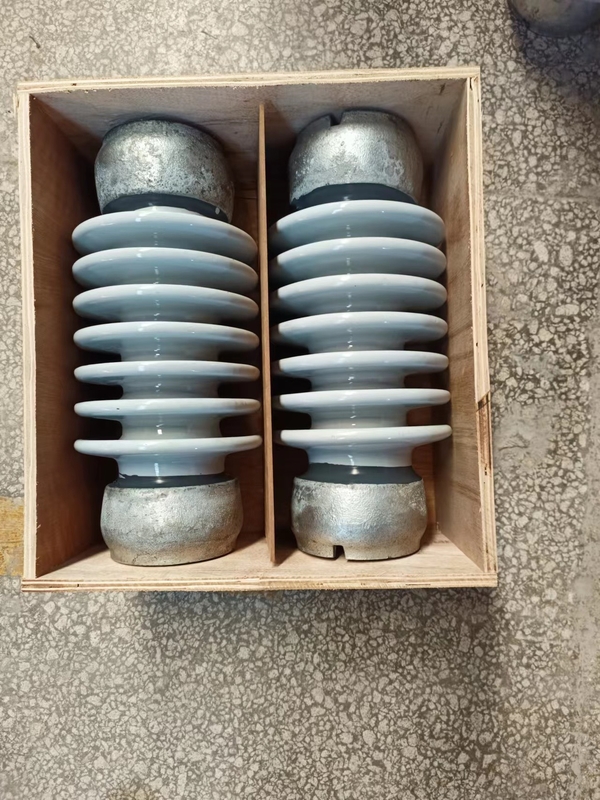 ANSI TR-208 সলিড কোর স্টেশন পোস্ট ইনসুলেটর হালকা ধূসর চকচকে কাস্টমাইজড সাইজ