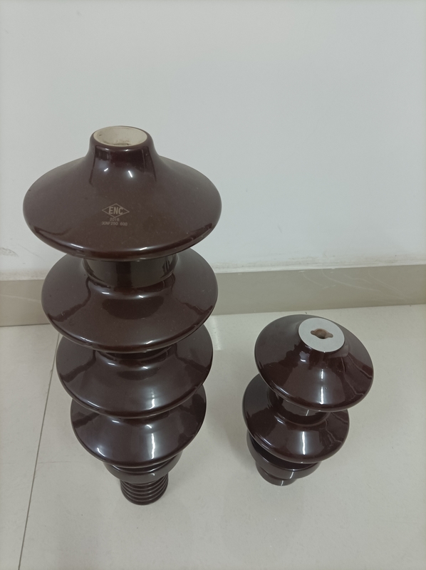 চীনামাটির বাসন C-110 ট্রান্সফরমার বুশিং ইনসুলেটর DIN স্ট্যান্ডার্ড